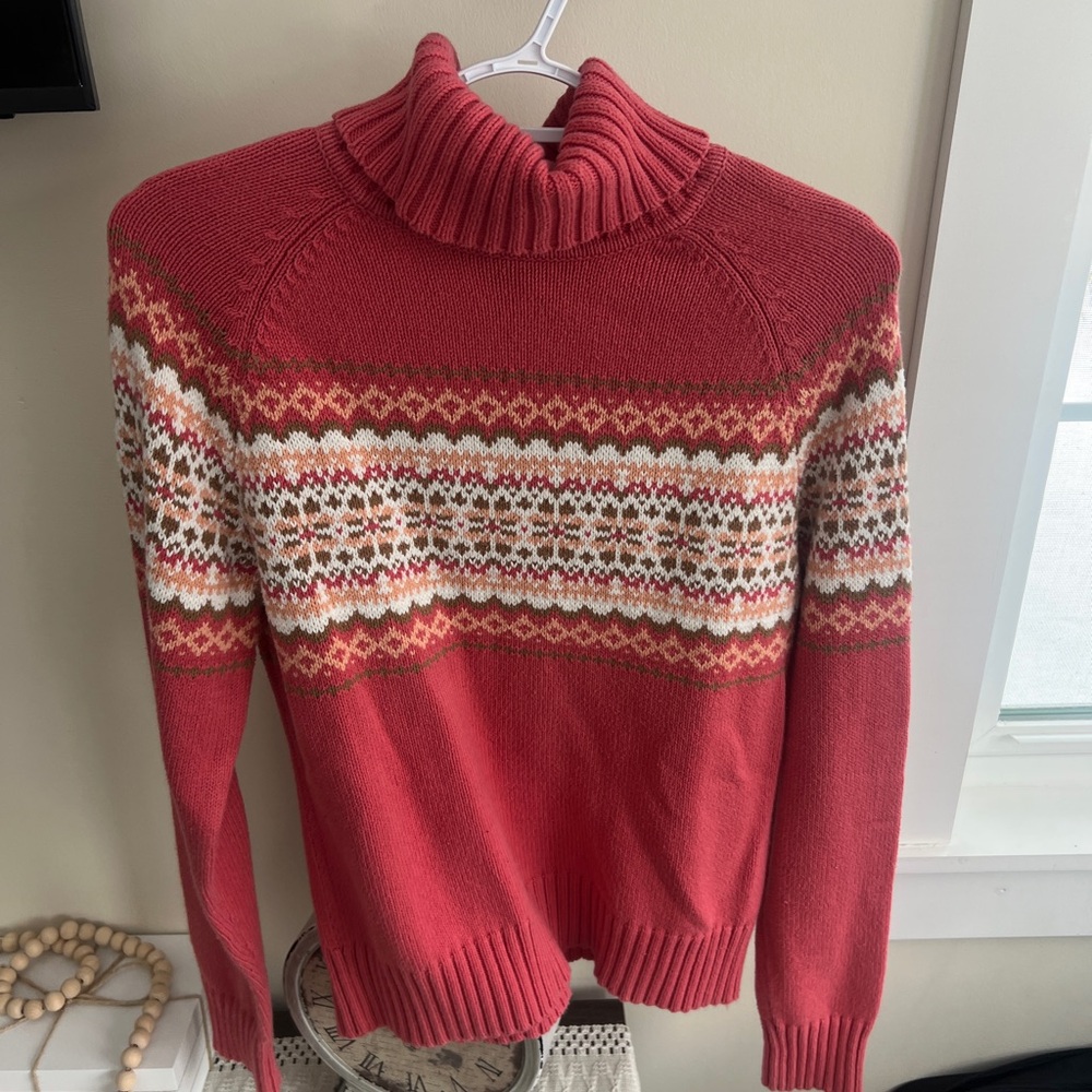 Sonoma Women's Red and Cream Turtleneck Sweater